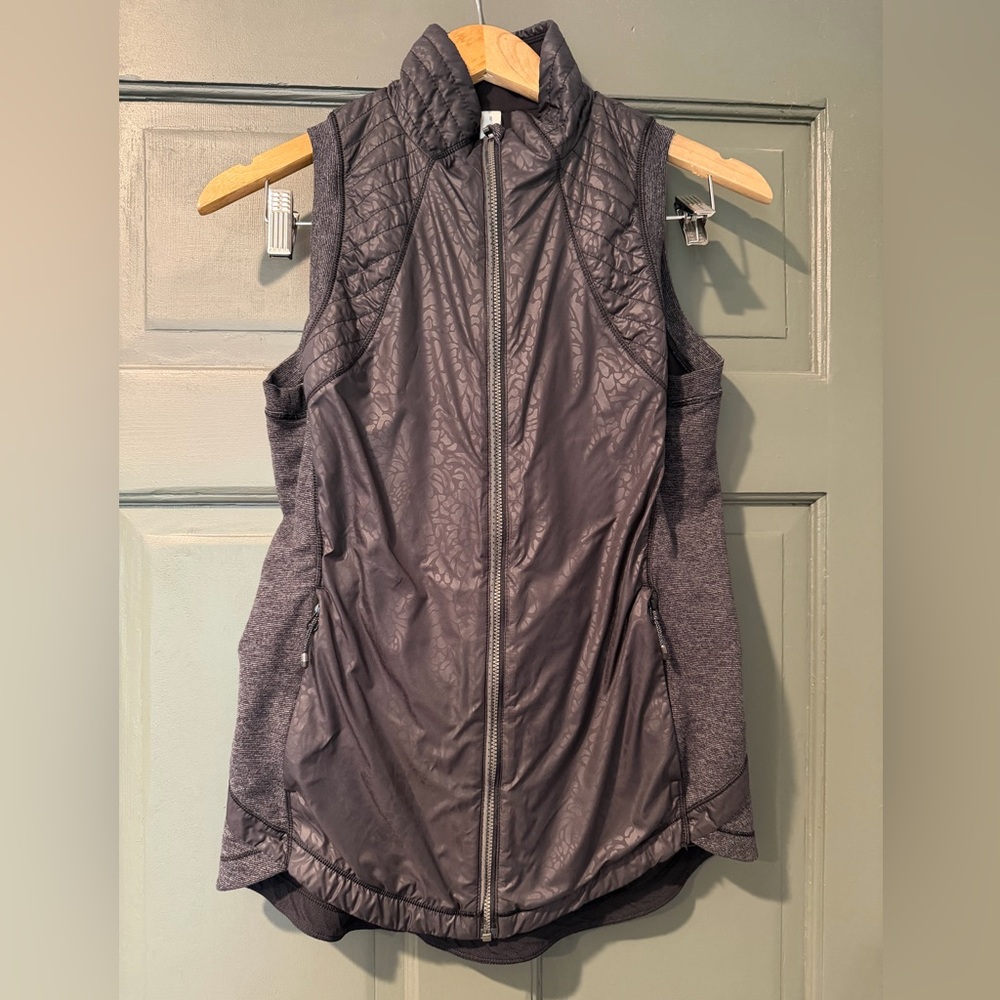 Lululemon Rebel Runner Vest Petal Camo Embossed Black Sz8